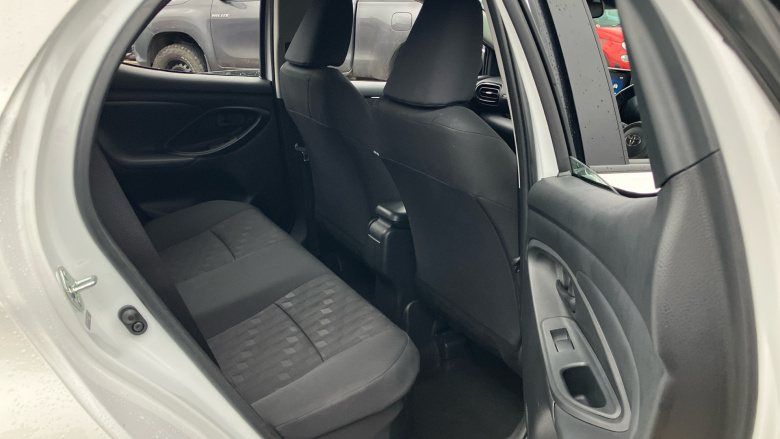 Toyota Yaris 1.5 Hybrid Icon 5dr CVT Hybrid Hatchback